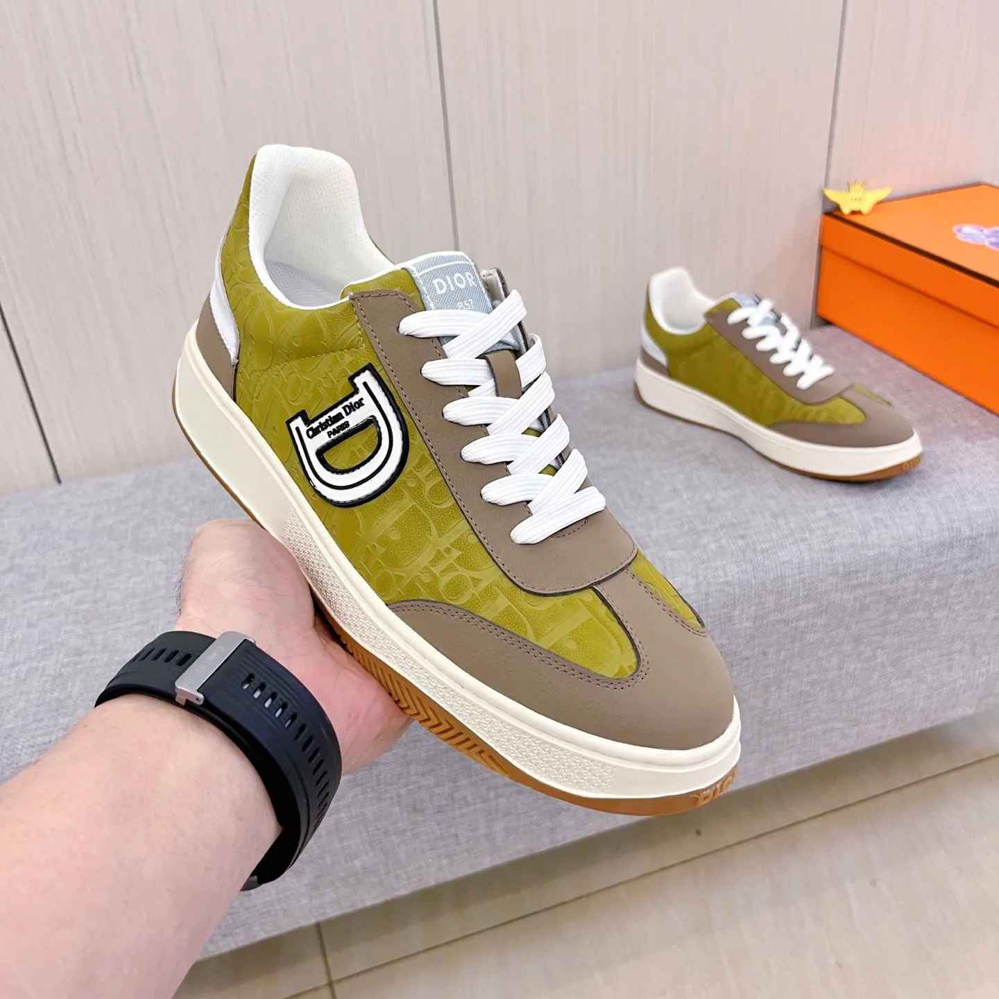 🚘🚘Factory batch 400💰[Dior]🔥Men's high-end brand of shoes official website 1:1 latest masterpiece: the upper is made of first-layer cowhide imported from Italy with a comfortable and breathable lining➕original non-slip and wear-resistant outsole🔥, making walking more convenient and comfortable! An exclusive new model, a stunning work, a beautiful 1:1 replica [color] compared to the official quality! Create a fashionable personality to set off your uniqueness! A must-have for trendy men! Classic🔥Size: 38-44 Color: 🔥Multiple colors available🔥.